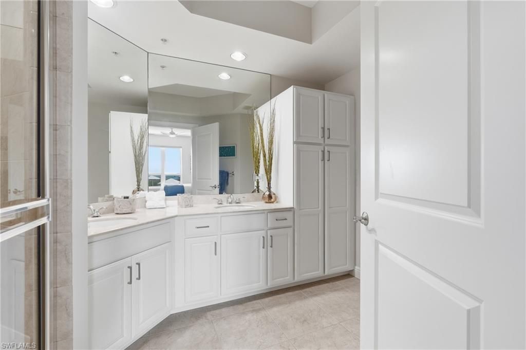 4182 Bay Beach Ln, Unit 754, Fort Myers Beach, FL 33931 Photo