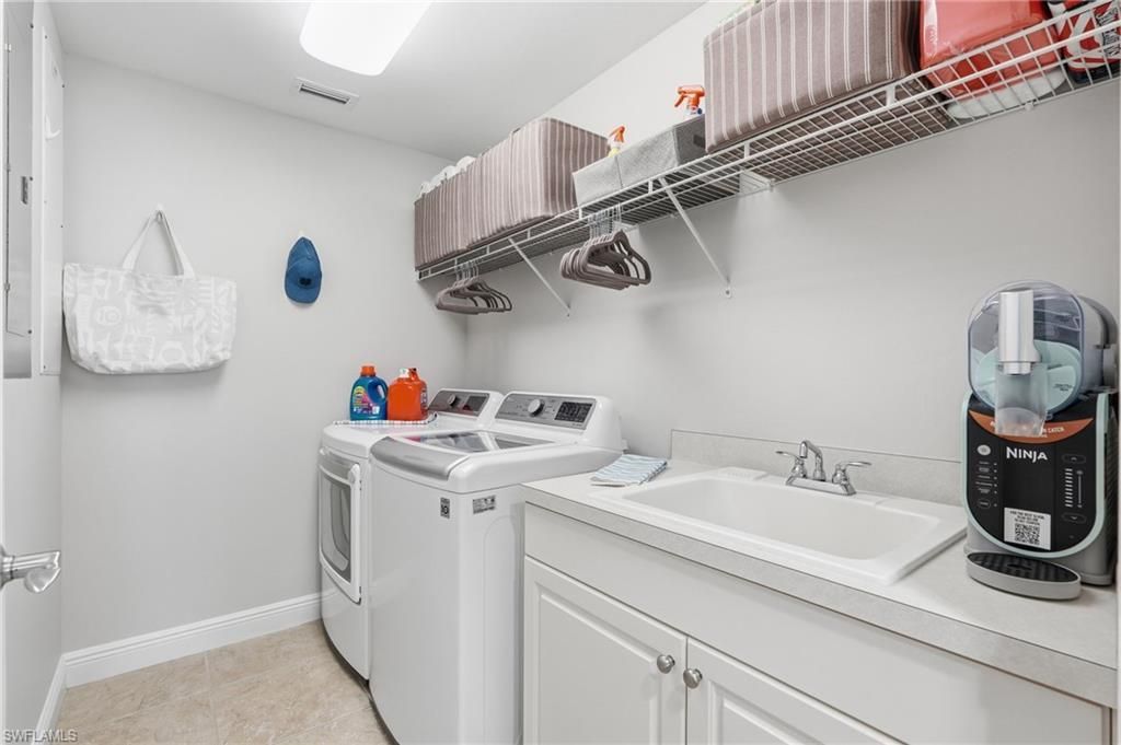 4182 Bay Beach Ln, Unit 754, Fort Myers Beach, FL 33931 Photo