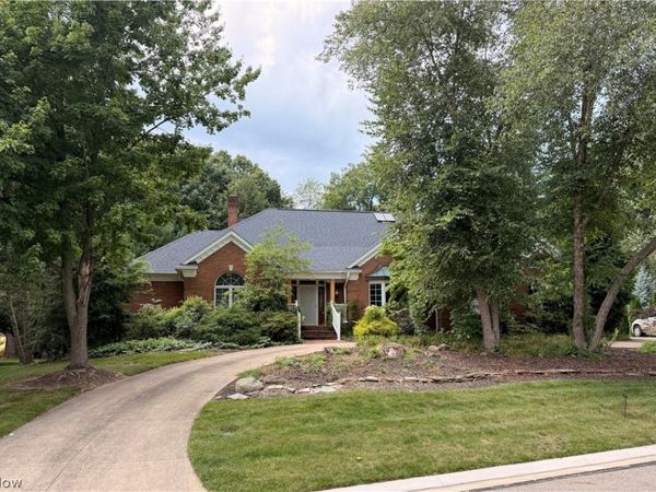7629 Bucknell Circle NW, North Canton, OH 44720