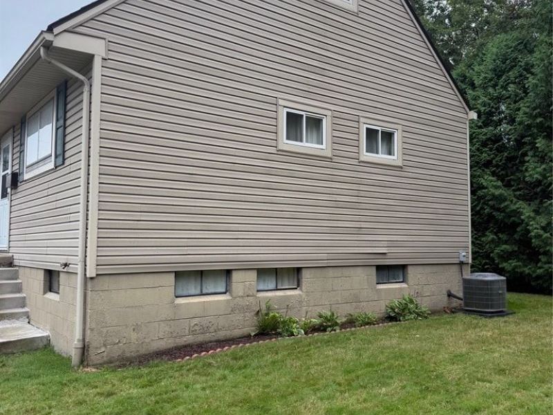 2424 Cooledge Avenue, Akron, OH 44305 Photo 3