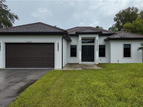 3234 22nd AVE SE, NAPLES, FL 34117