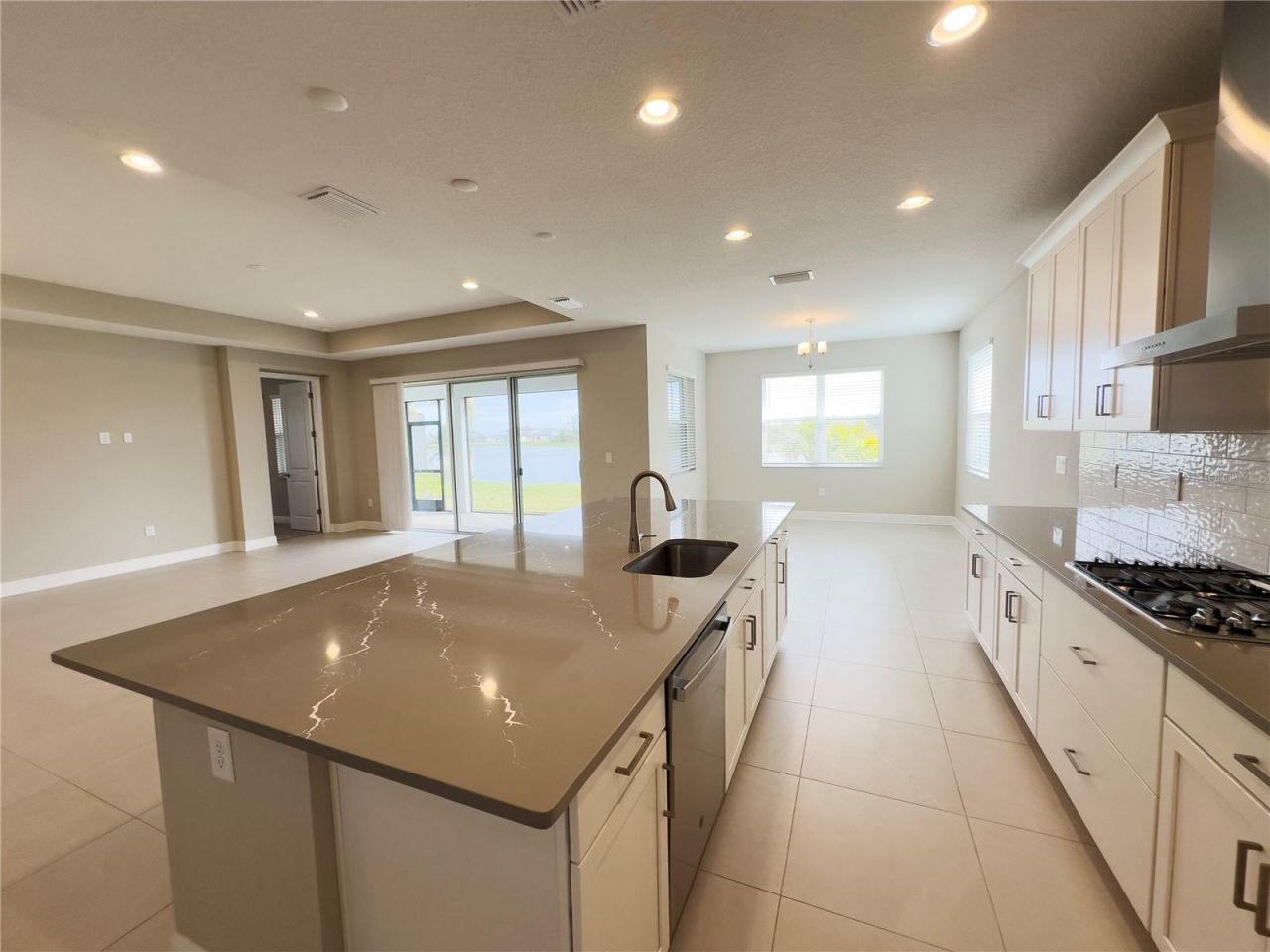 17675 Savory Mist Circle, Lakewood Ranch, FL 34211 Photo