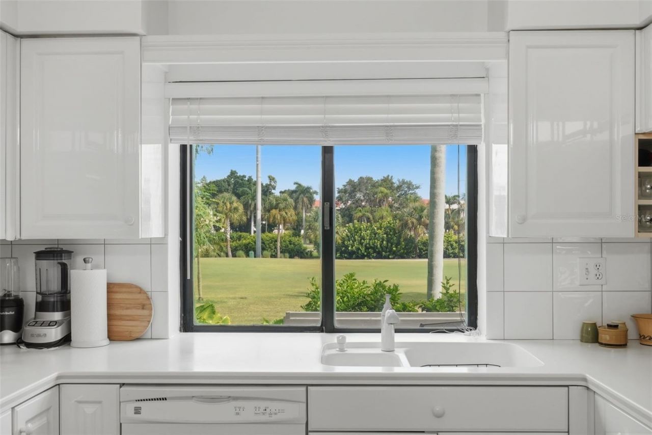5619 Escondida Boulevard S, Saint Petersburg, FL 33715 Photo