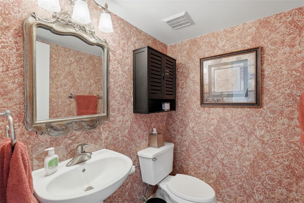 5619 Escondida Boulevard S, Saint Petersburg, FL 33715 Photo