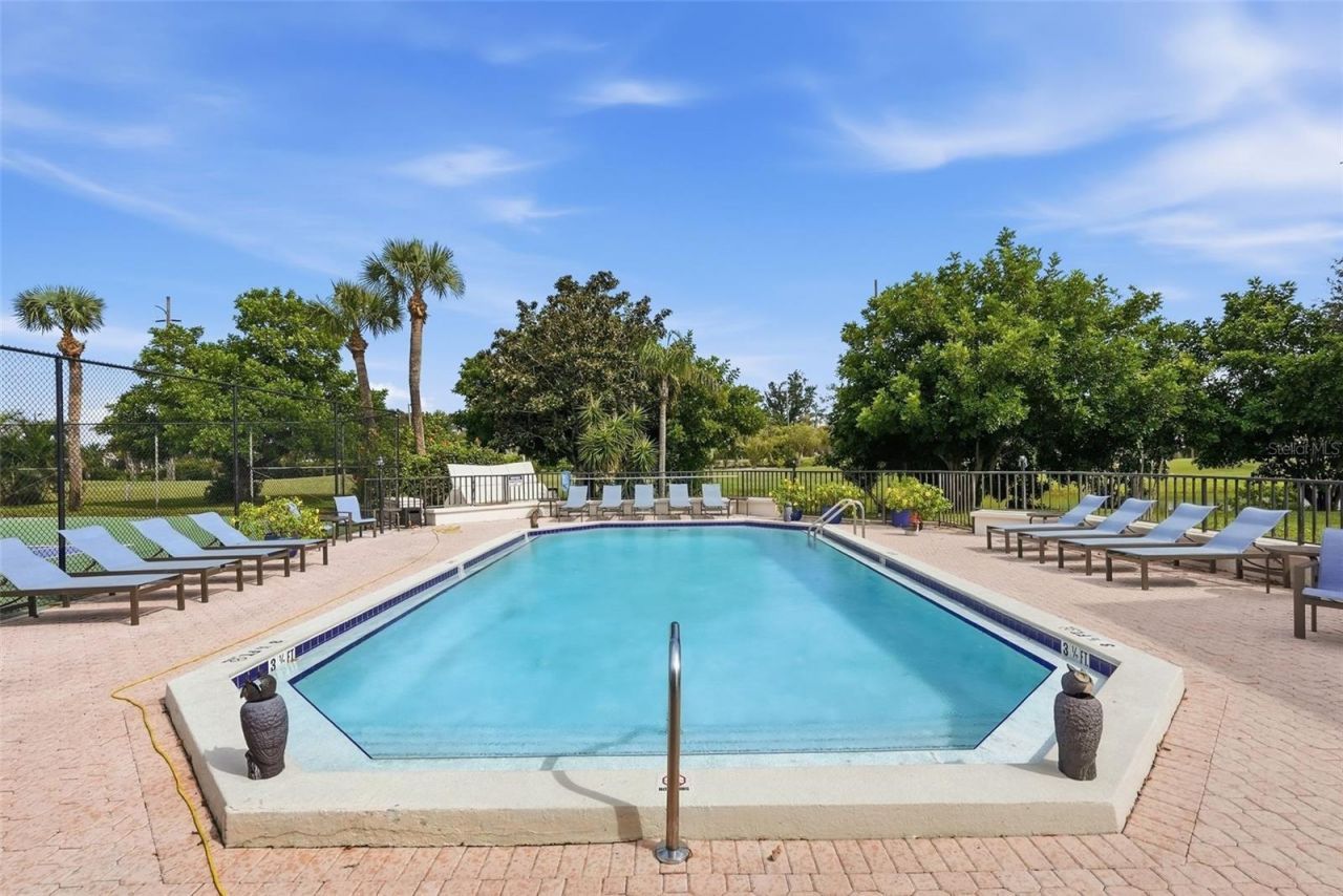 5619 Escondida Boulevard S, Saint Petersburg, FL 33715 Photo
