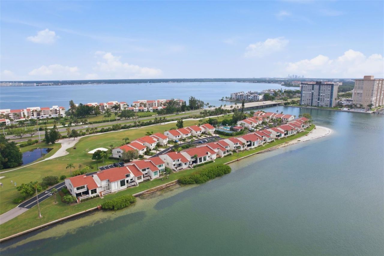 5619 Escondida Boulevard S, Saint Petersburg, FL 33715 Photo