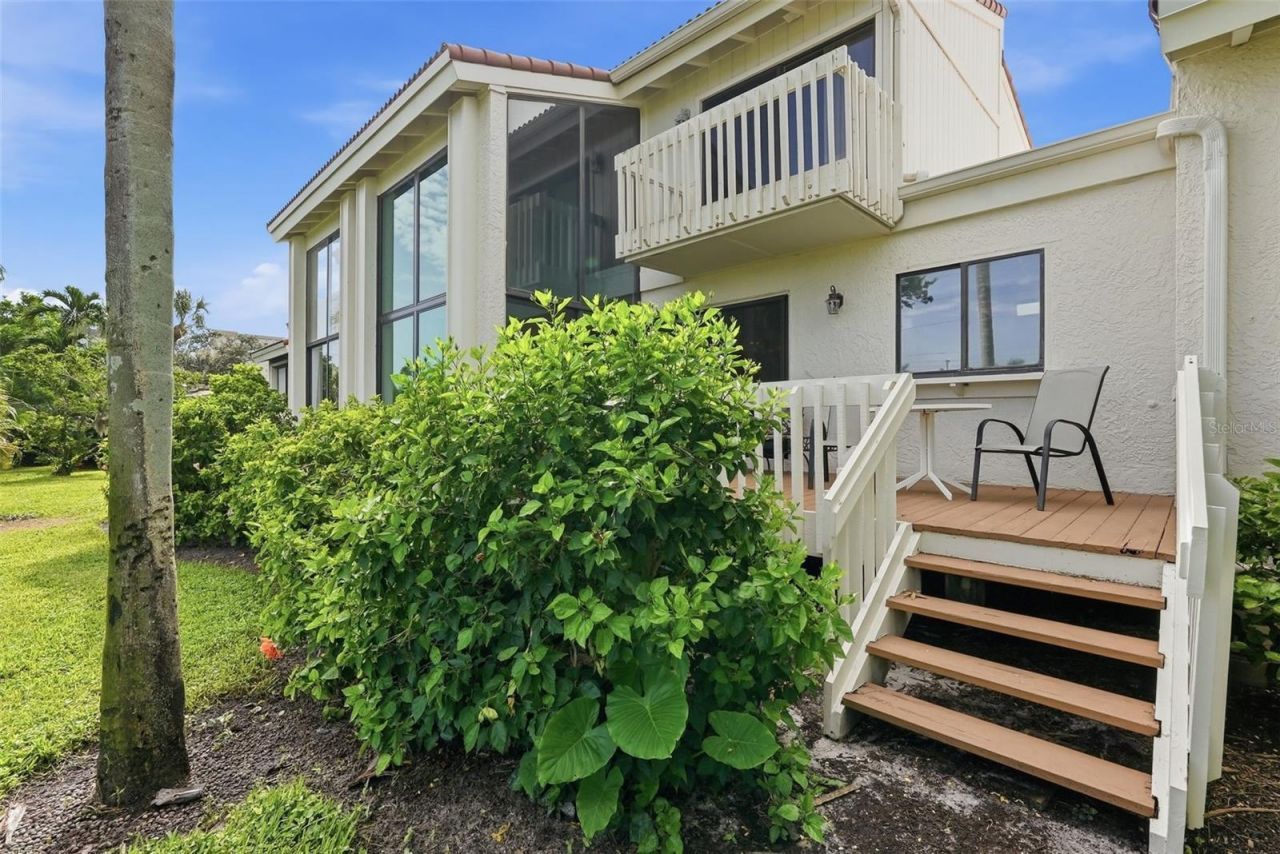 5619 Escondida Boulevard S, Saint Petersburg, FL 33715 Photo