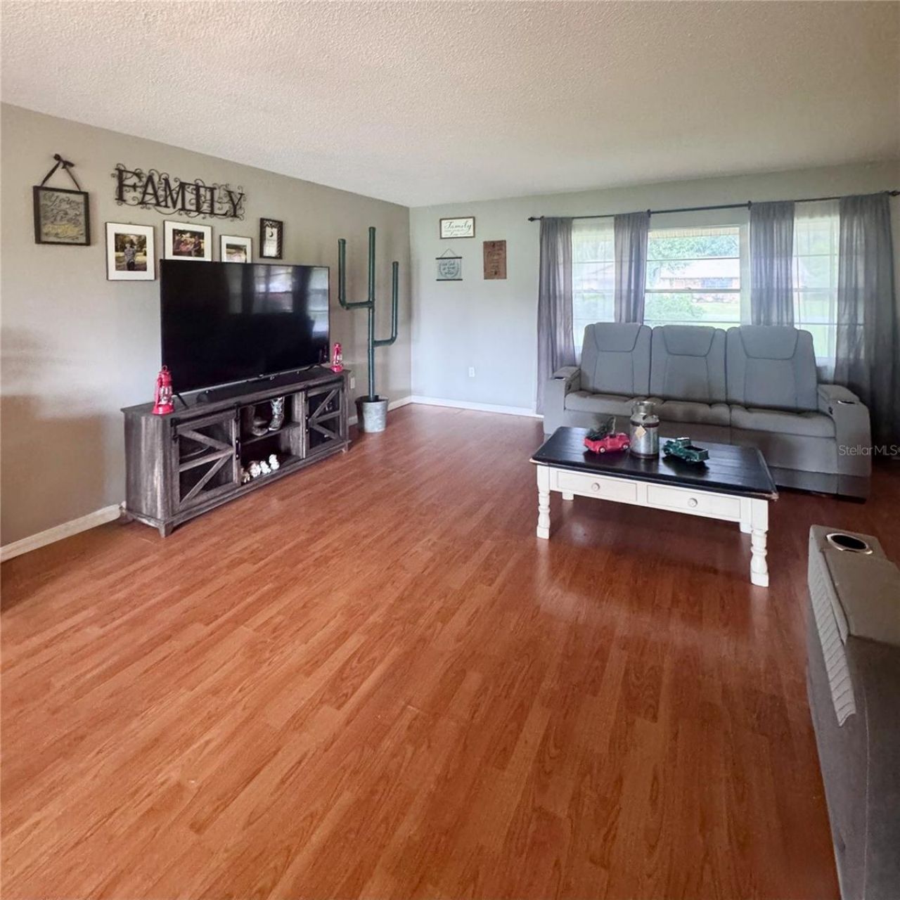 6088 Fairway Drive , Ridge Manor, FL 33523 Photo