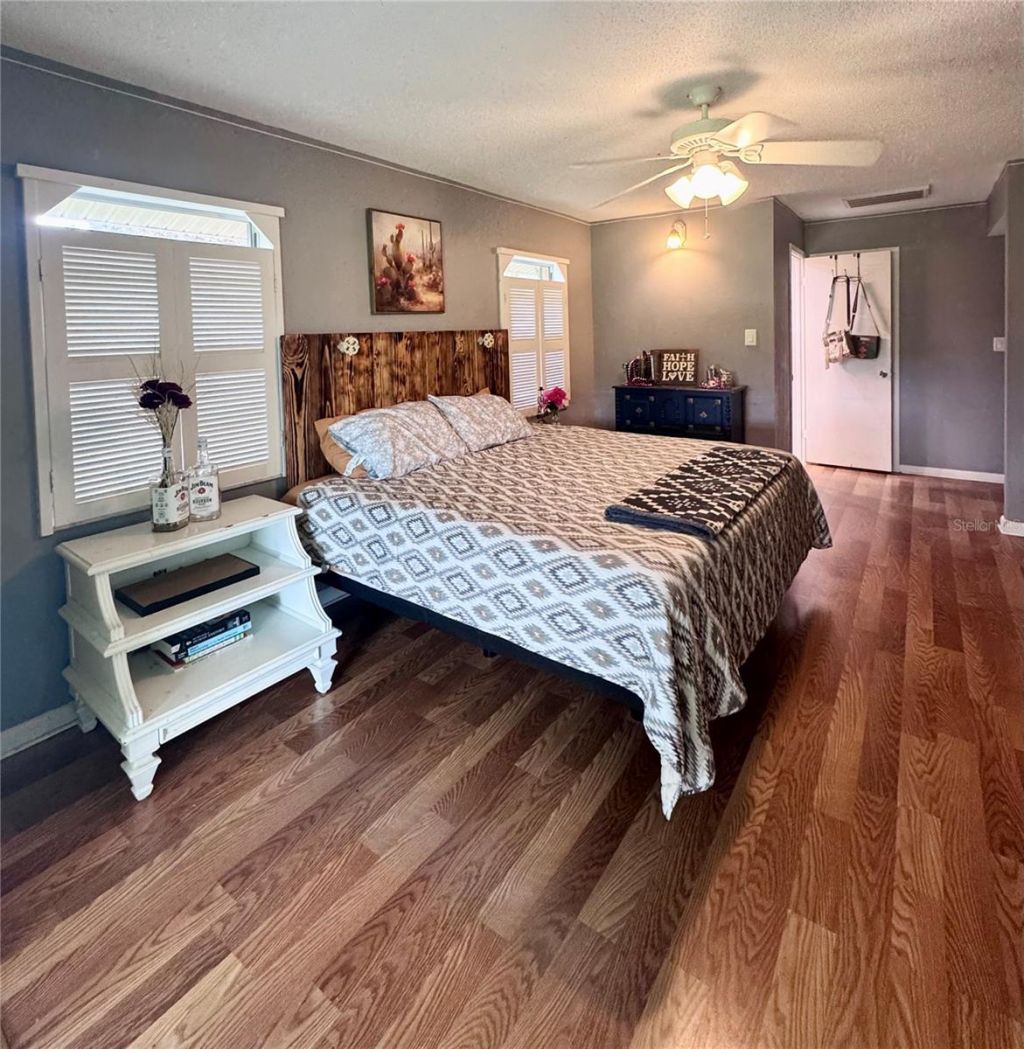 6088 Fairway Drive , Ridge Manor, FL 33523 Photo