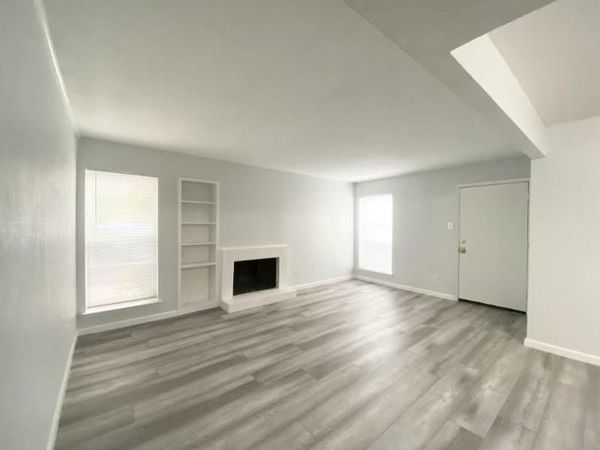 12816 Midway Road, Unit 1049, Dallas, TX 75244