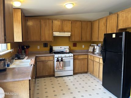 526 V And T Way, Dayton, NV 89403 Photo