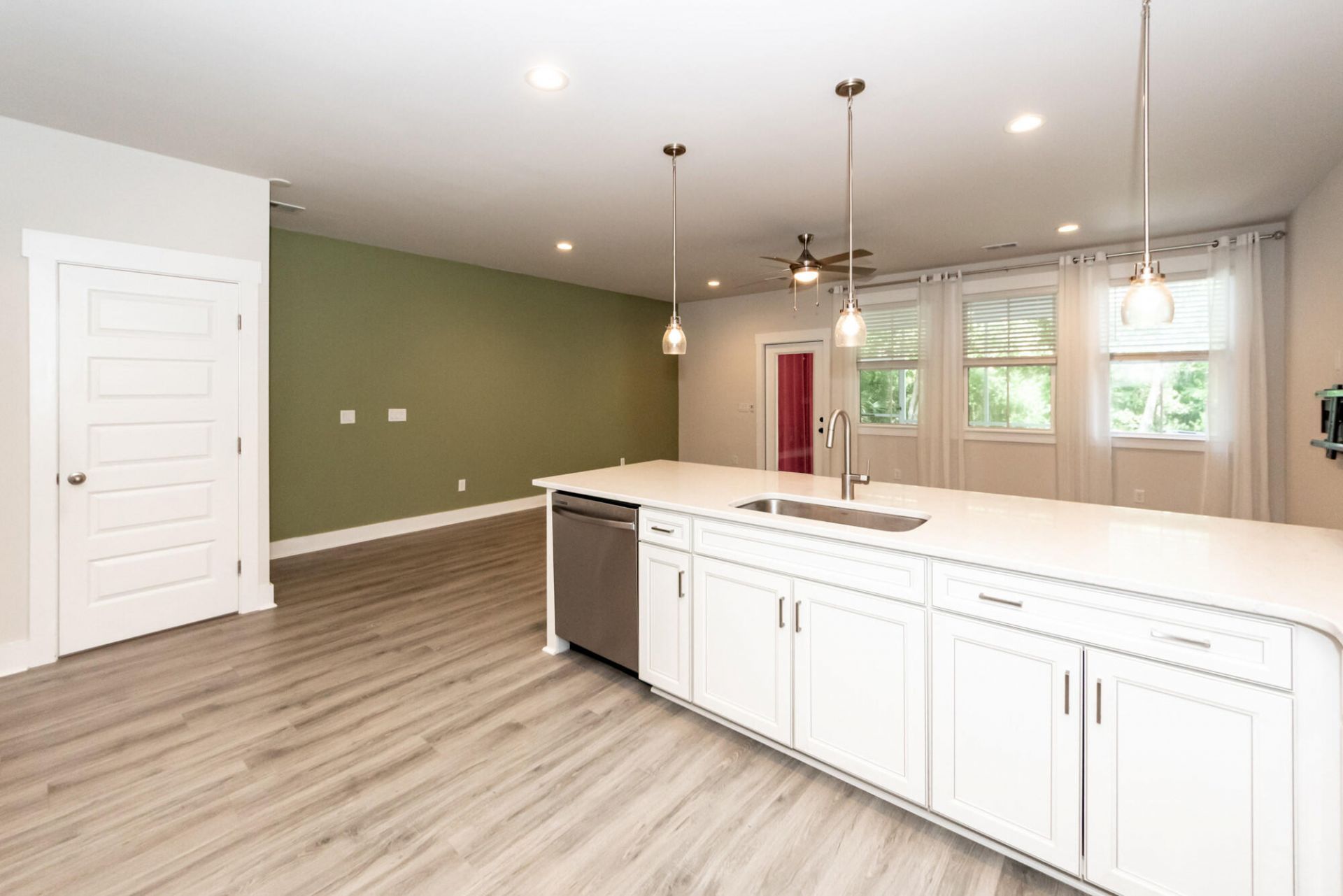 7722 Park Gate Drive Photo 10