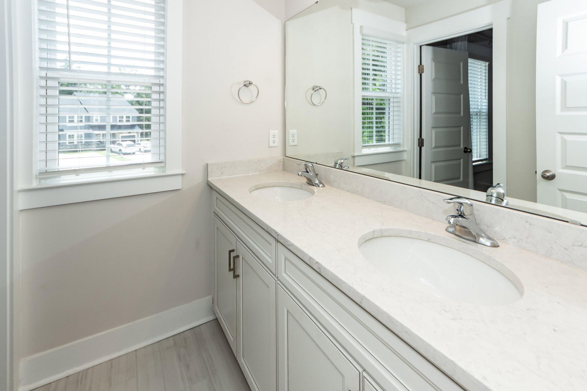 7722 Park Gate Drive Photo 26