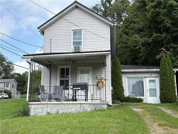 298 E Grant Street, East Palestine, OH 44413