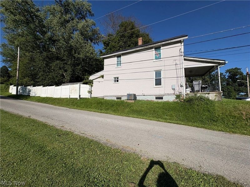 298 E Grant Street, East Palestine, OH 44413 Photo 2