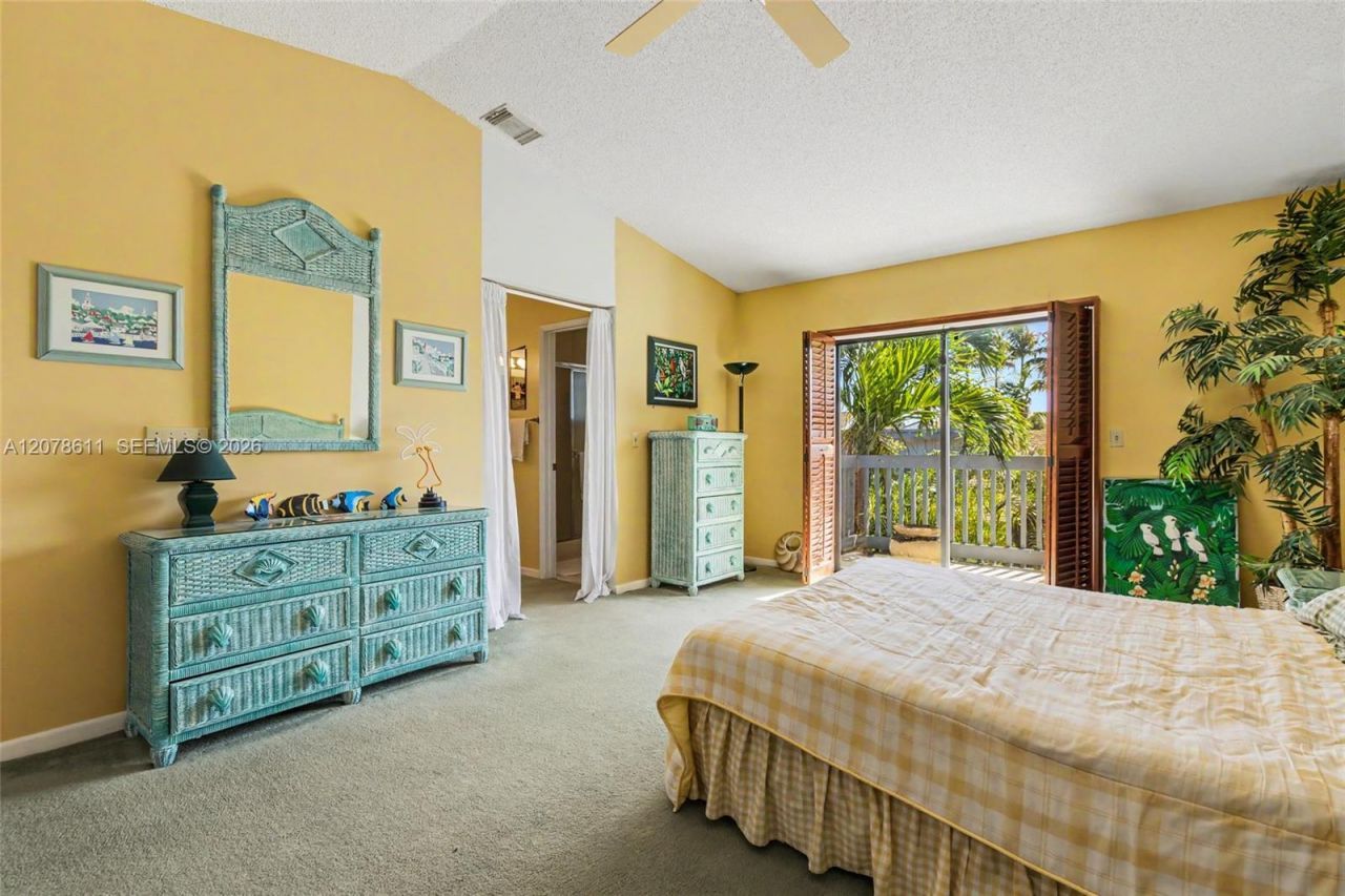 1557 N 15th Ter , Hollywood, FL 33020 Photo