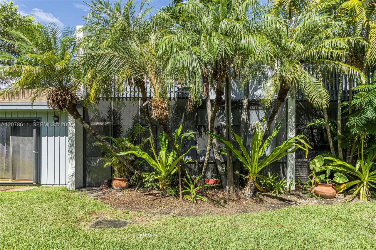 1557 N 15th Ter , Hollywood, FL 33020 Photo