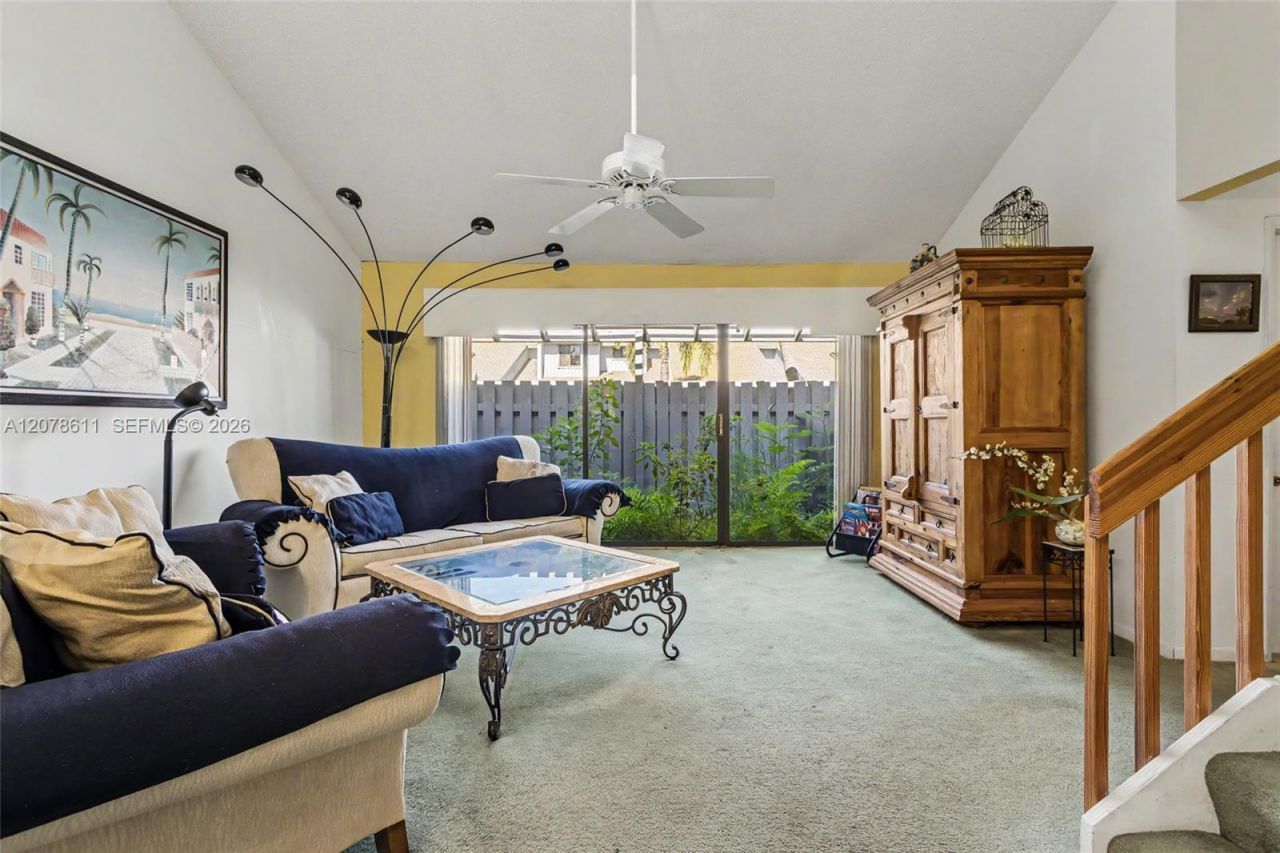 1557 N 15th Ter , Hollywood, FL 33020 Photo
