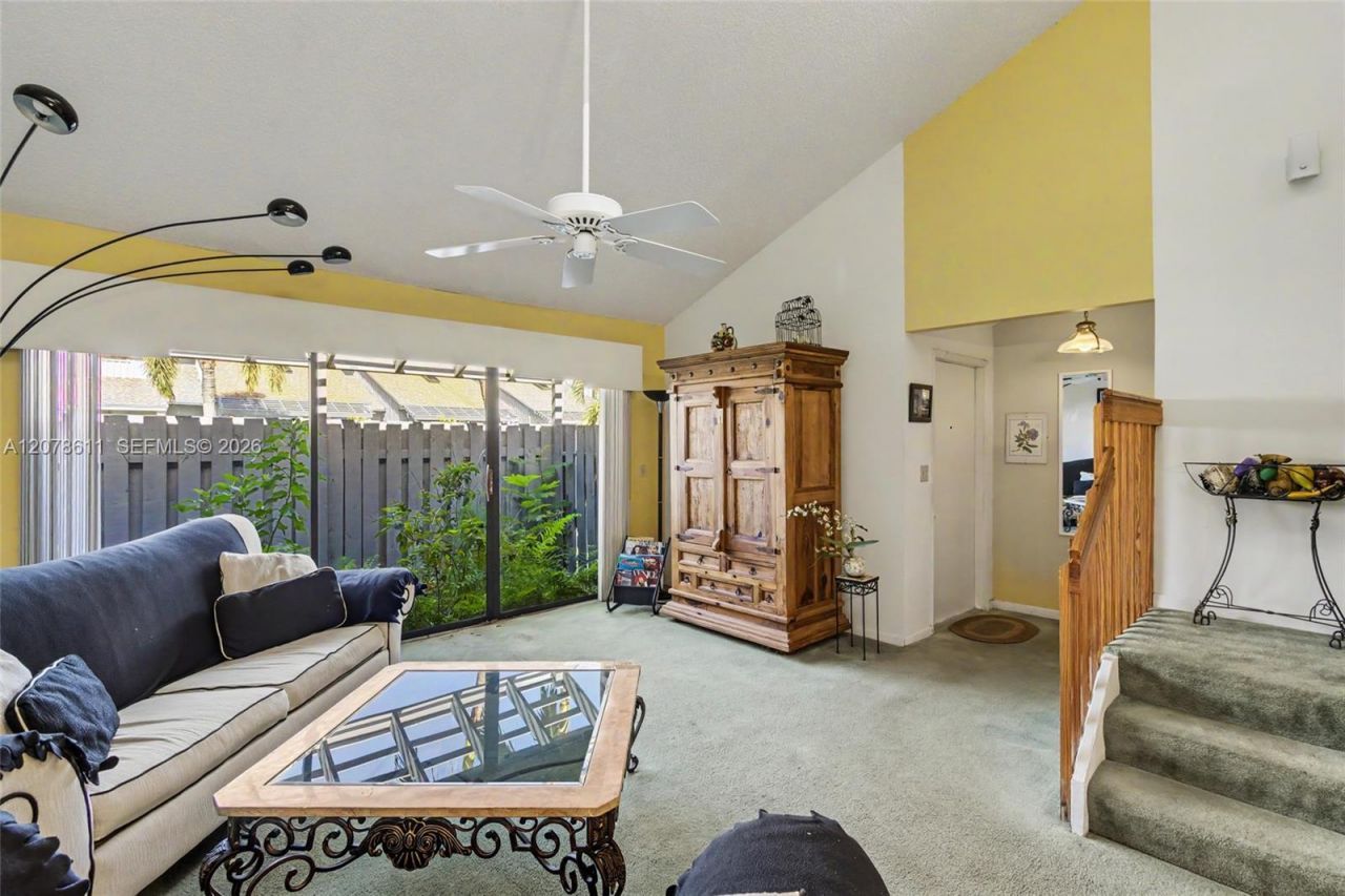 1557 N 15th Ter , Hollywood, FL 33020 Photo