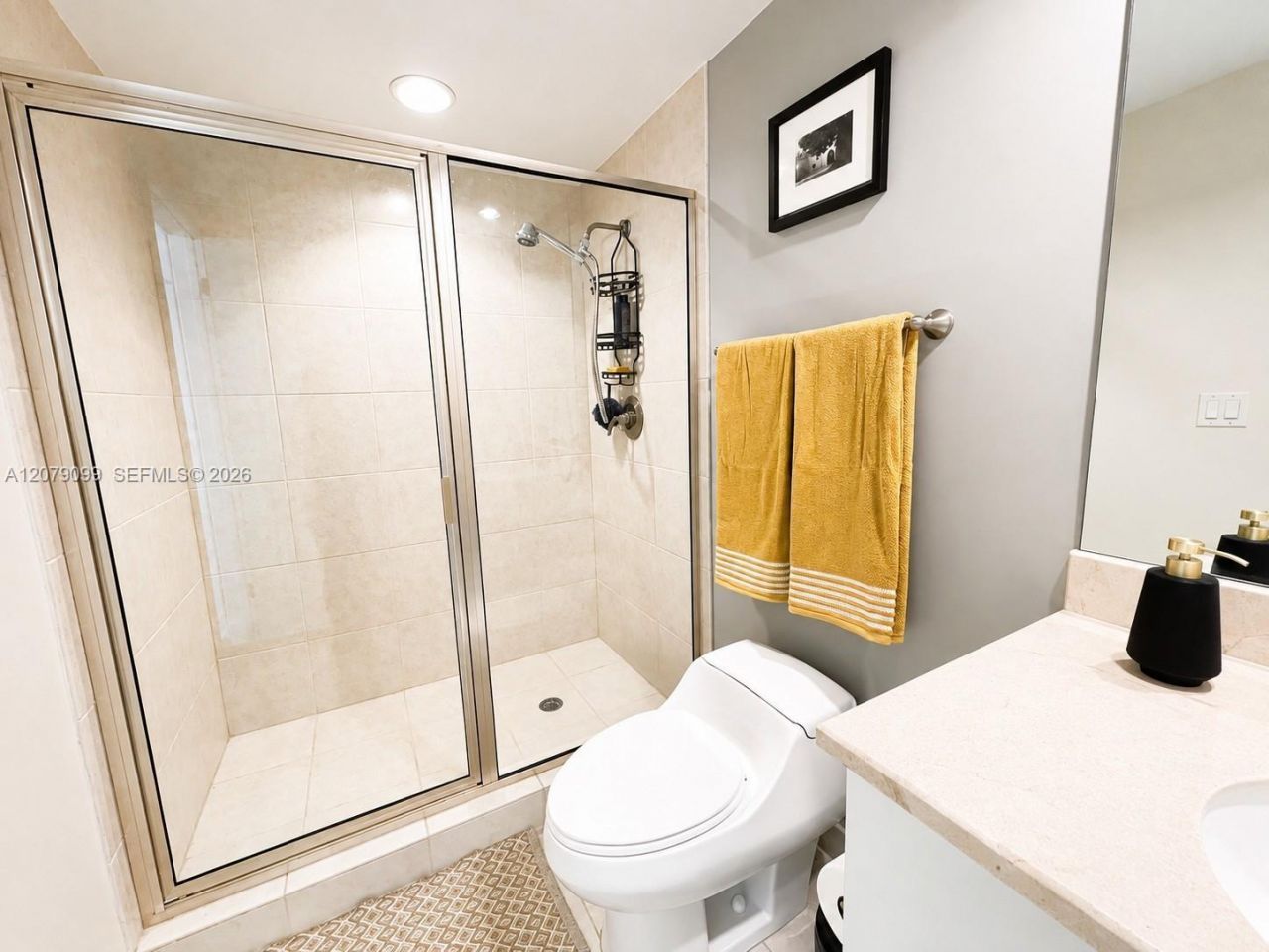 231 Riverside Dr, Unit 510-1, Daytona, FL 32117 Photo