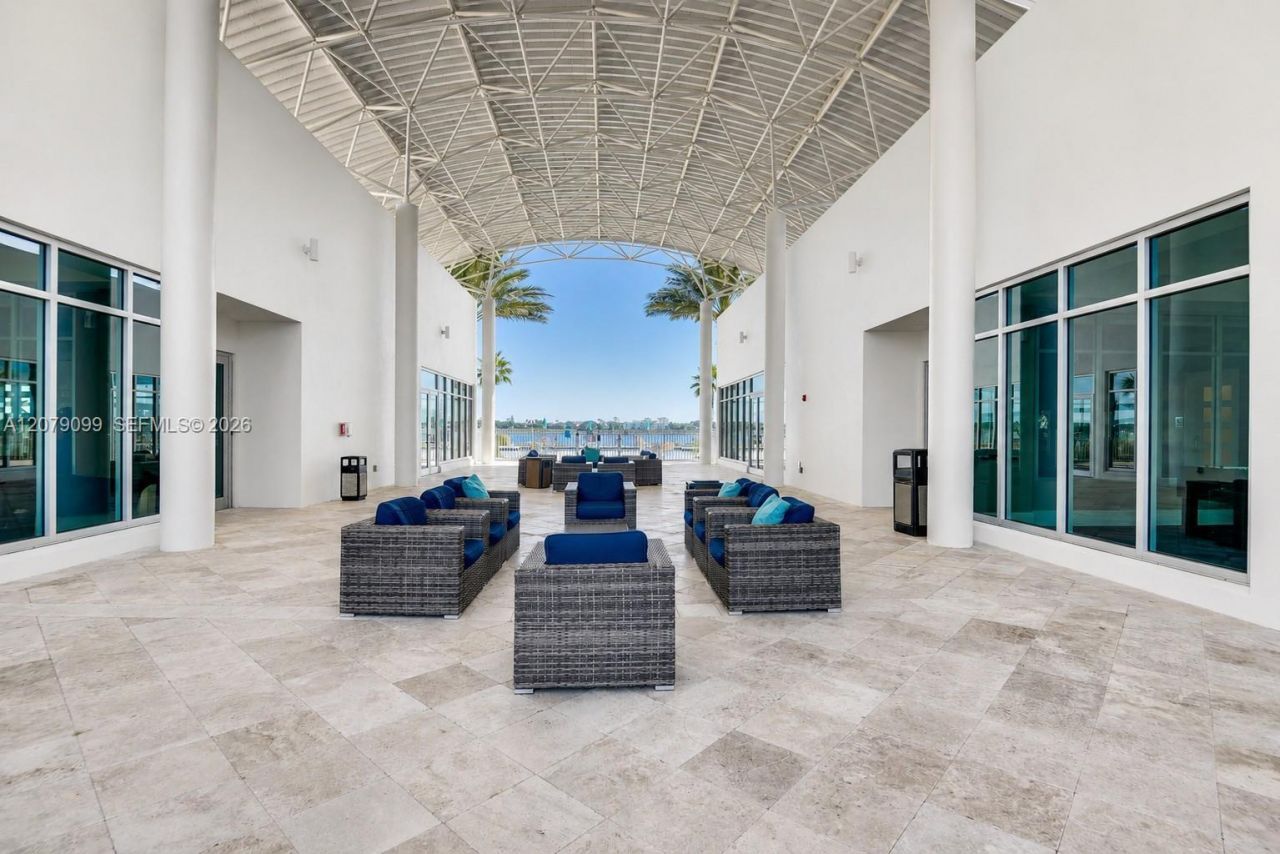 231 Riverside Dr, Unit 510-1, Daytona, FL 32117 Photo