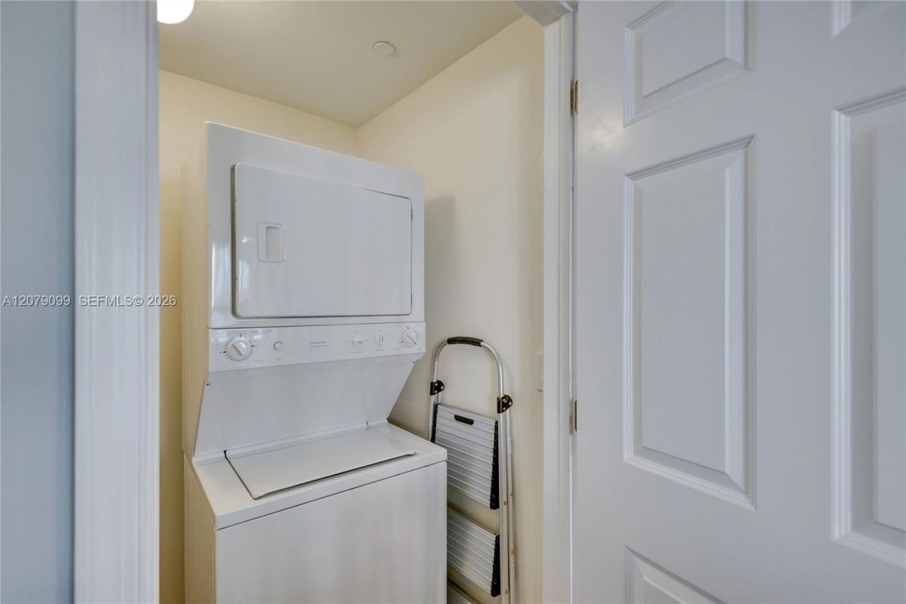 231 Riverside Dr , Unit 510-1, Daytona, FL 32117 Photo