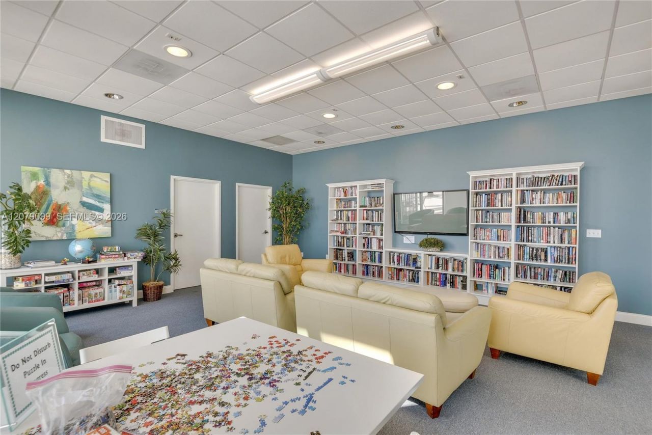 231 Riverside Dr , Unit 510-1, Daytona, FL 32117 Photo