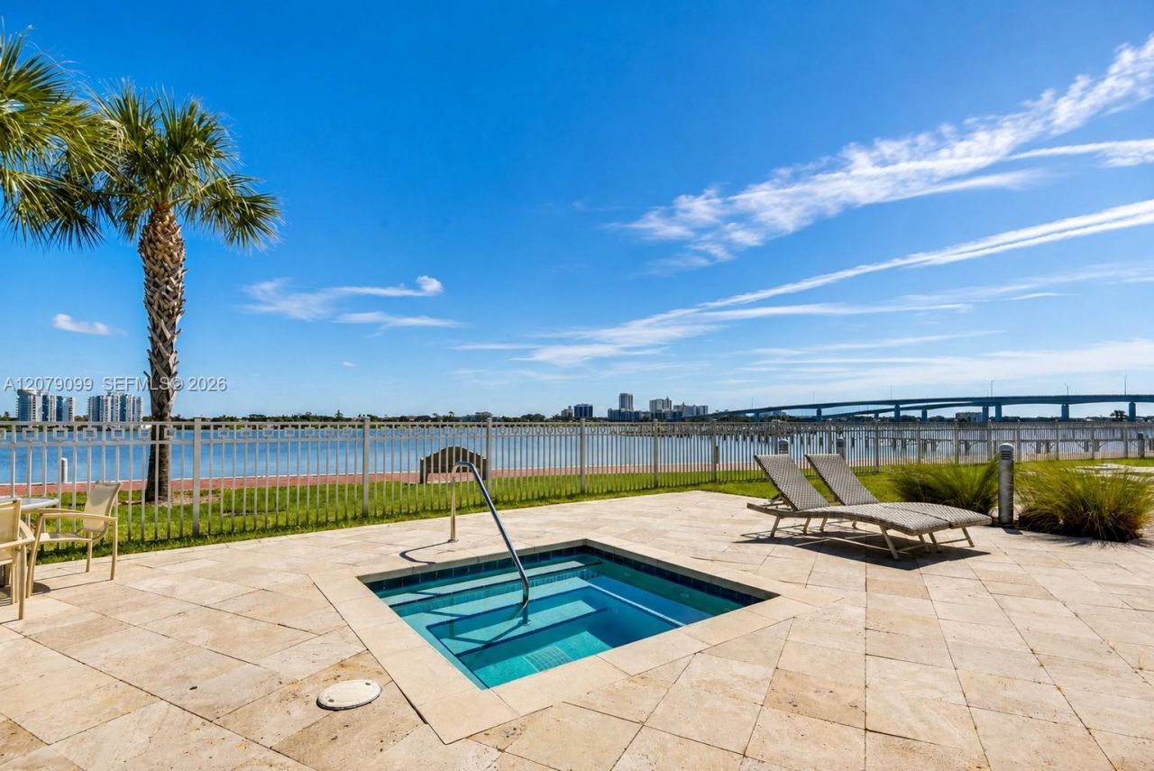231 Riverside Dr, Unit 510-1, Daytona, FL 32117 Photo
