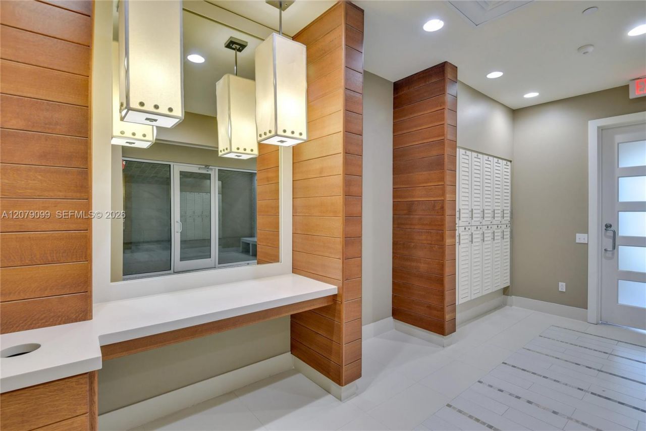 231 Riverside Dr , Unit 510-1, Daytona, FL 32117 Photo