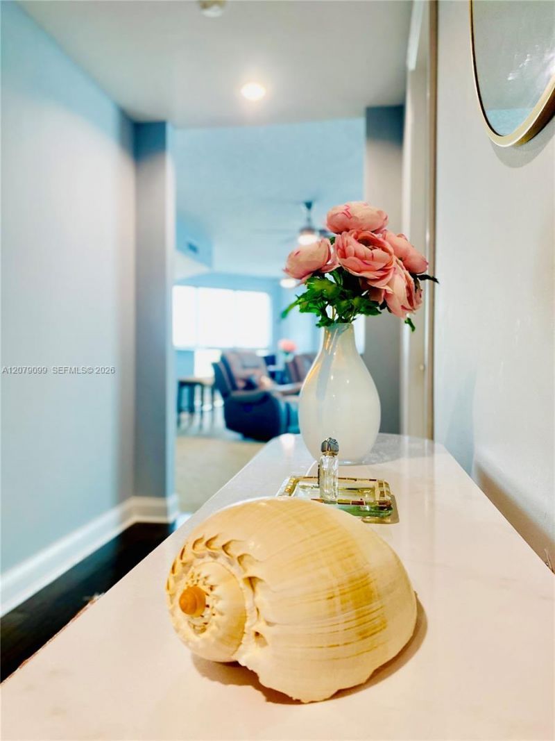 231 Riverside Dr , Unit 510-1, Daytona, FL 32117 Photo