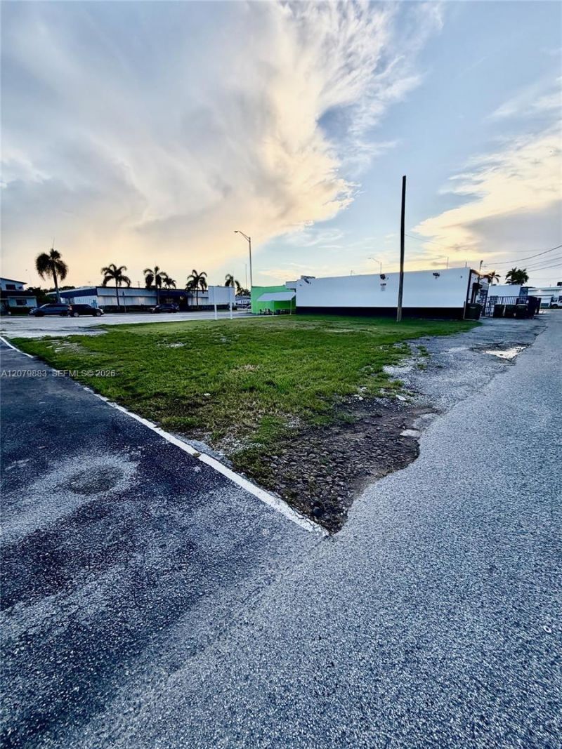 54 NW 8th St, Homestead, FL 33030 Photo