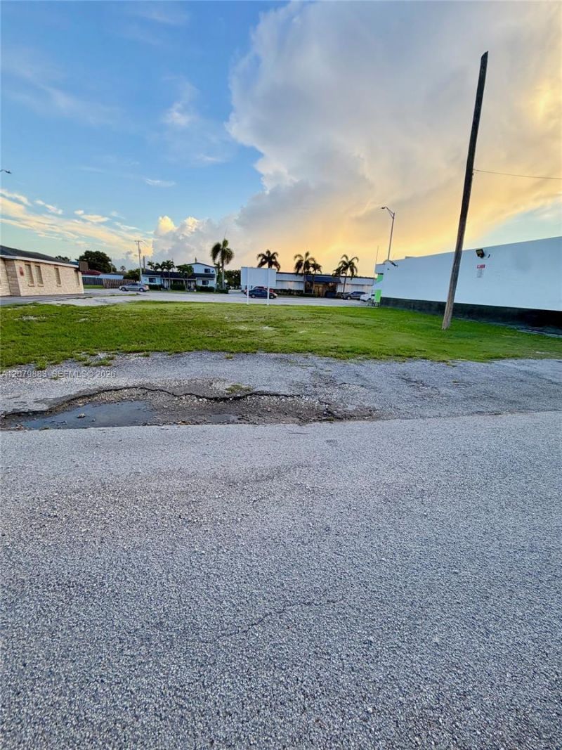 54 NW 8th St, Homestead, FL 33030 Photo