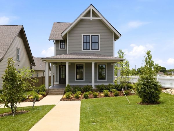 624 Flathead Aly, Thompsons Station, TN 37179