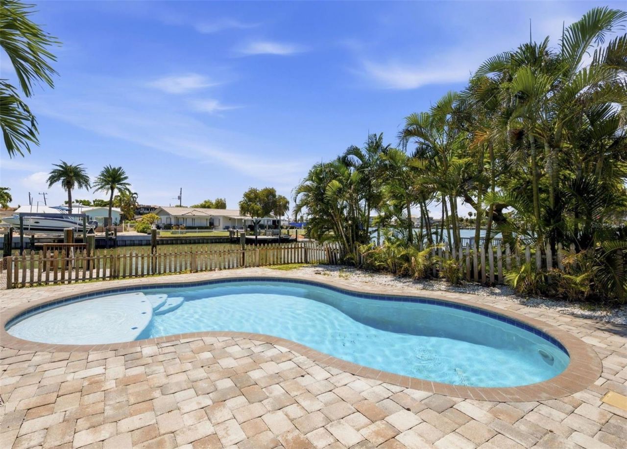 403 Normandy Road, Madeira Beach, FL 33708 Photo