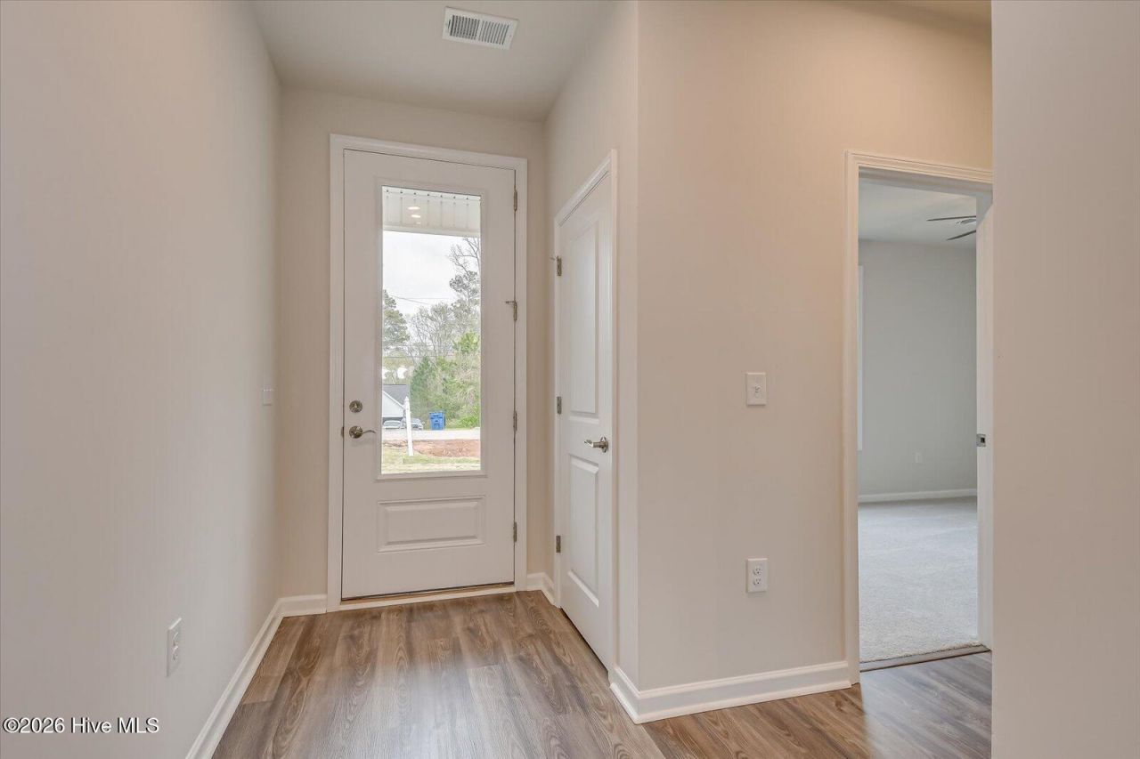 4549 Hartshorn Circle Photo 4