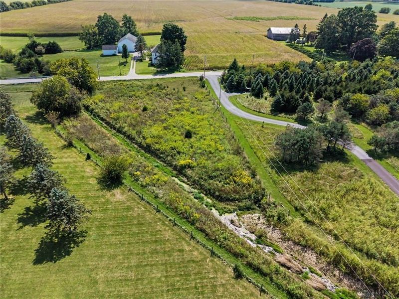 9559 W Fenner Road, Ludlow Falls, OH 45339 Photo 35
