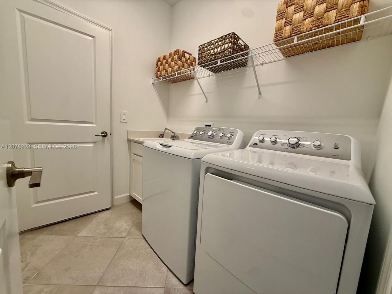 9291 Aqua Overlook Court , Lehigh Acres, FL 33936 Photo