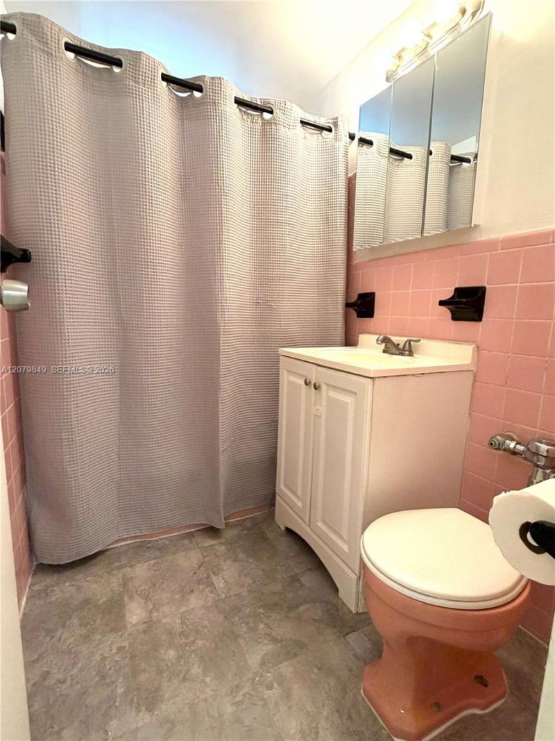 7720 Harding Ave, Unit 2, Miami Beach, FL 33141 Photo