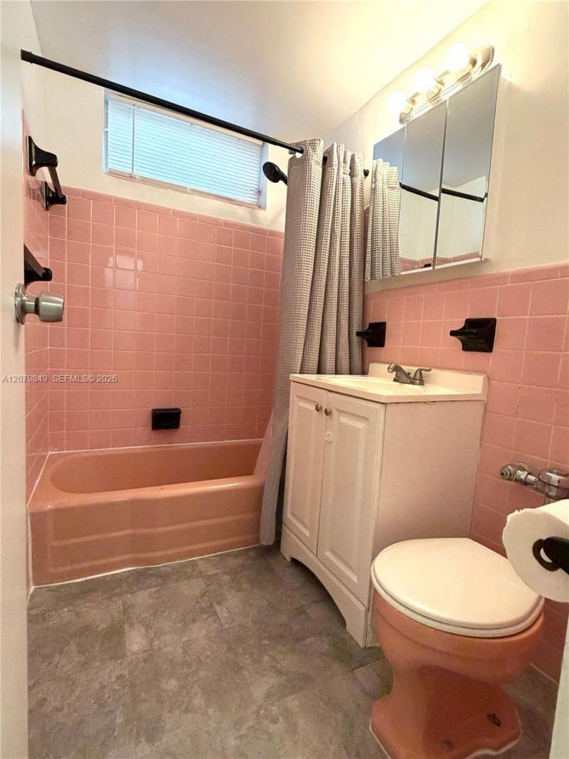 7720 Harding Ave, Unit 2, Miami Beach, FL 33141 Photo
