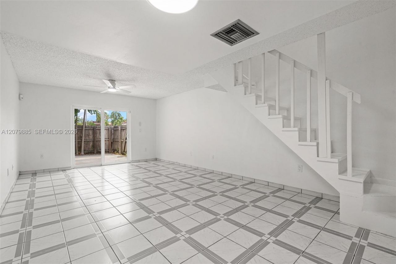 8000 SW 151st Ct , Unit 614, Miami, FL 33193 Photo
