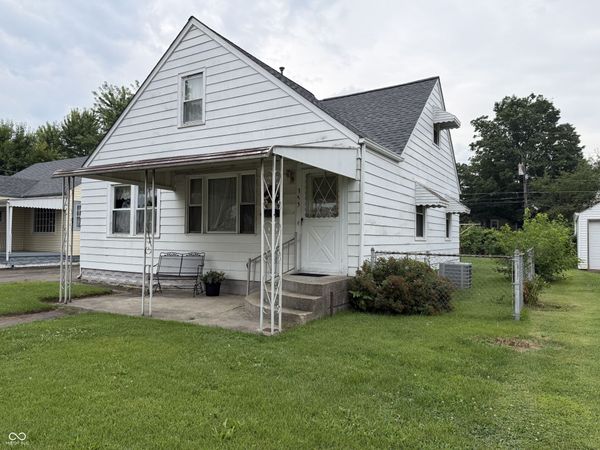 355 W 37th Street , Anderson, IN 46013