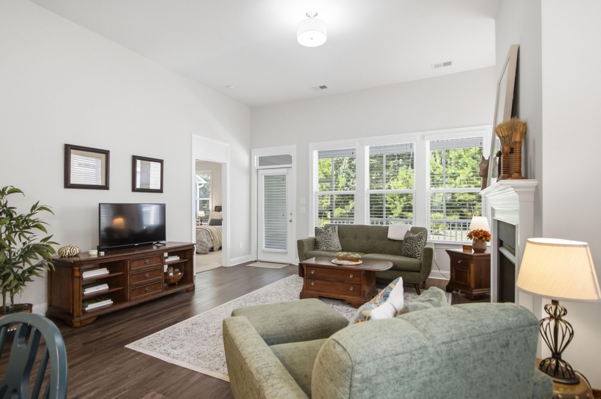 1098 Old Field Drive Photo 24