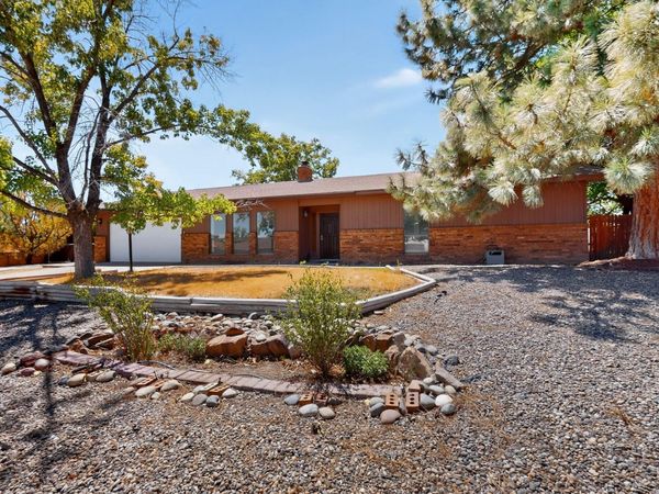 5006 Justin Drive NW, Albuquerque, NM 87114