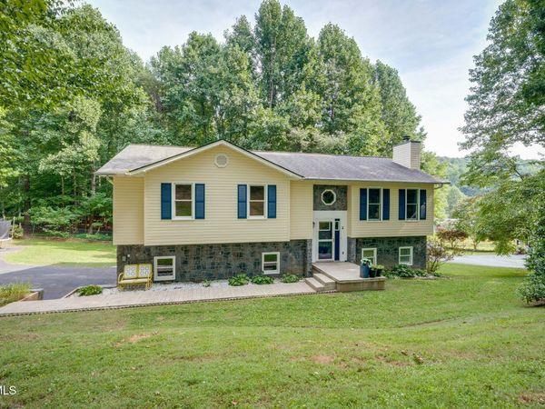 170 Young Road, Johnson City, TN 37604