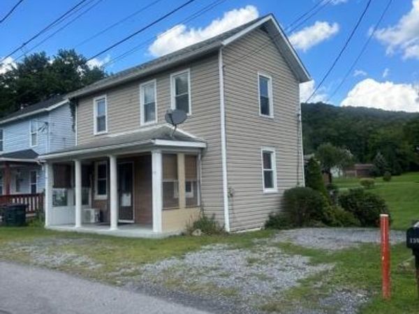 138 MILL STREET , HYNDMAN, PA 15545