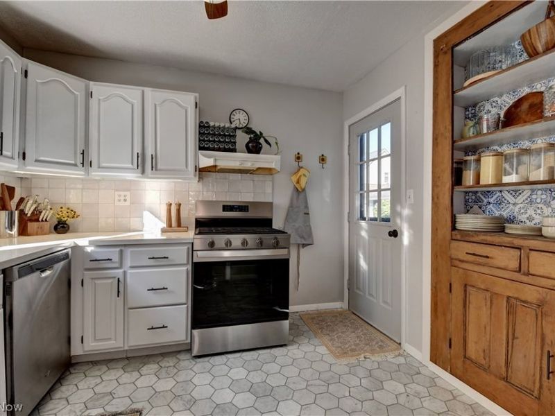 705 N Walnut Street, Dover, OH 44622 Photo 11