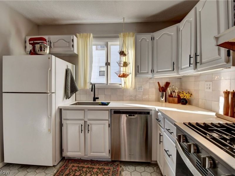 705 N Walnut Street, Dover, OH 44622 Photo 13