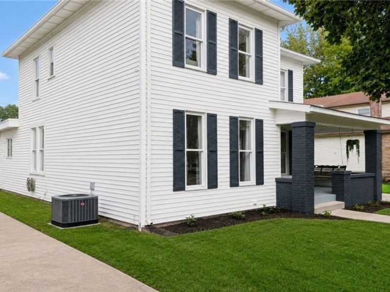 705 N Walnut Street, Dover, OH 44622 Photo 2