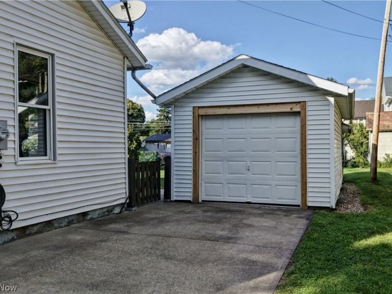 705 N Walnut Street, Dover, OH 44622 Photo 24