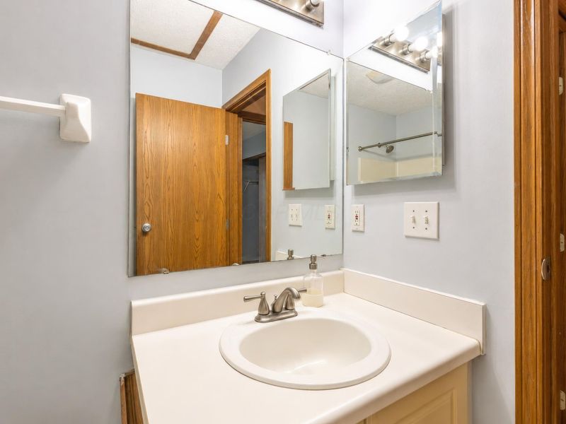238 Macfalls Way, Unit 87C, Blacklick, OH 43004 Photo 16